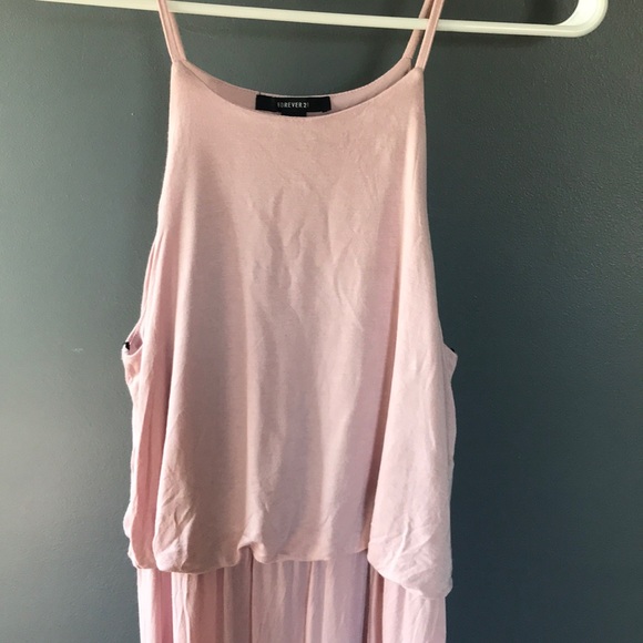 A soft pink maxi dress - Picture 3 of 3